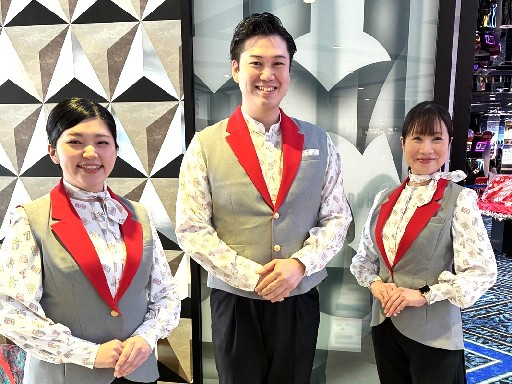 【ホール・カウンター】＜高時給・厚待遇＞ボーナスあり★初回500...