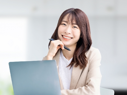 【時給1,300円/残業なし】事務未経験・ブランクOK！レンタカ...